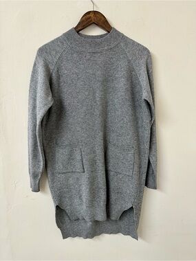 Source Unknown Gray Longline Crewneck Tunic Sweater with Pockets